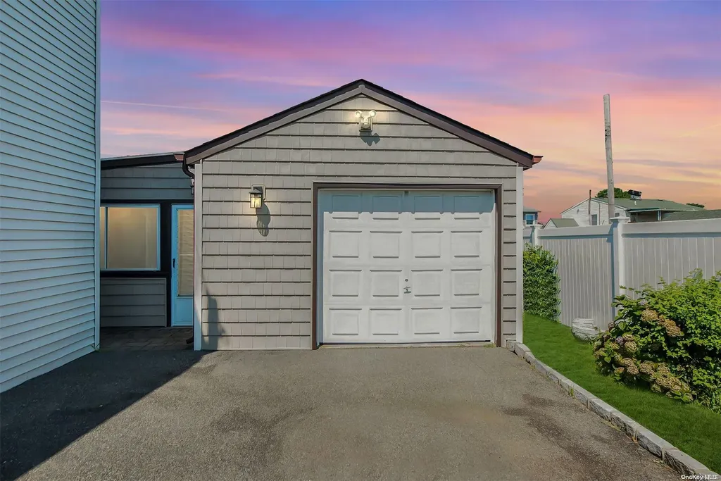5 Cove Lane Levittown NY 11756