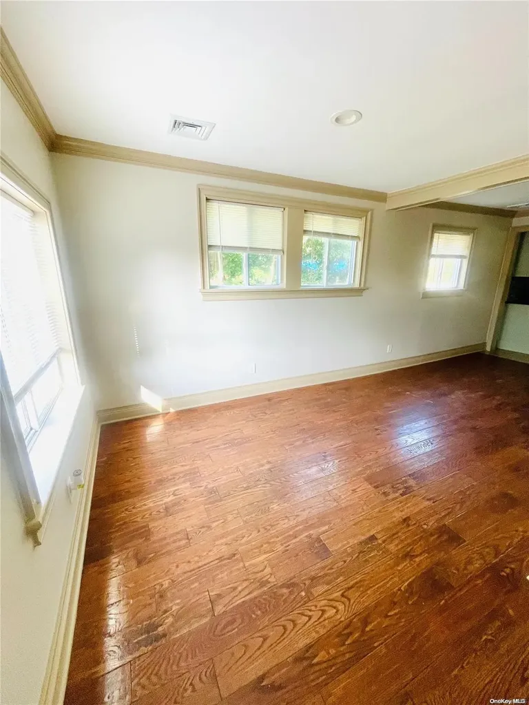 13 Hamilton Road Mastic Beach NY 11951