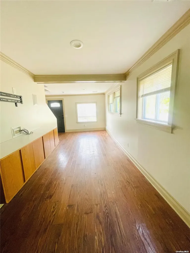 13 Hamilton Road Mastic Beach NY 11951