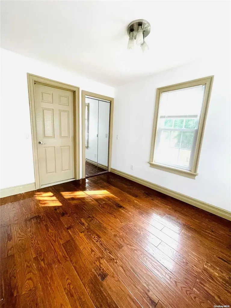 13 Hamilton Road Mastic Beach NY 11951