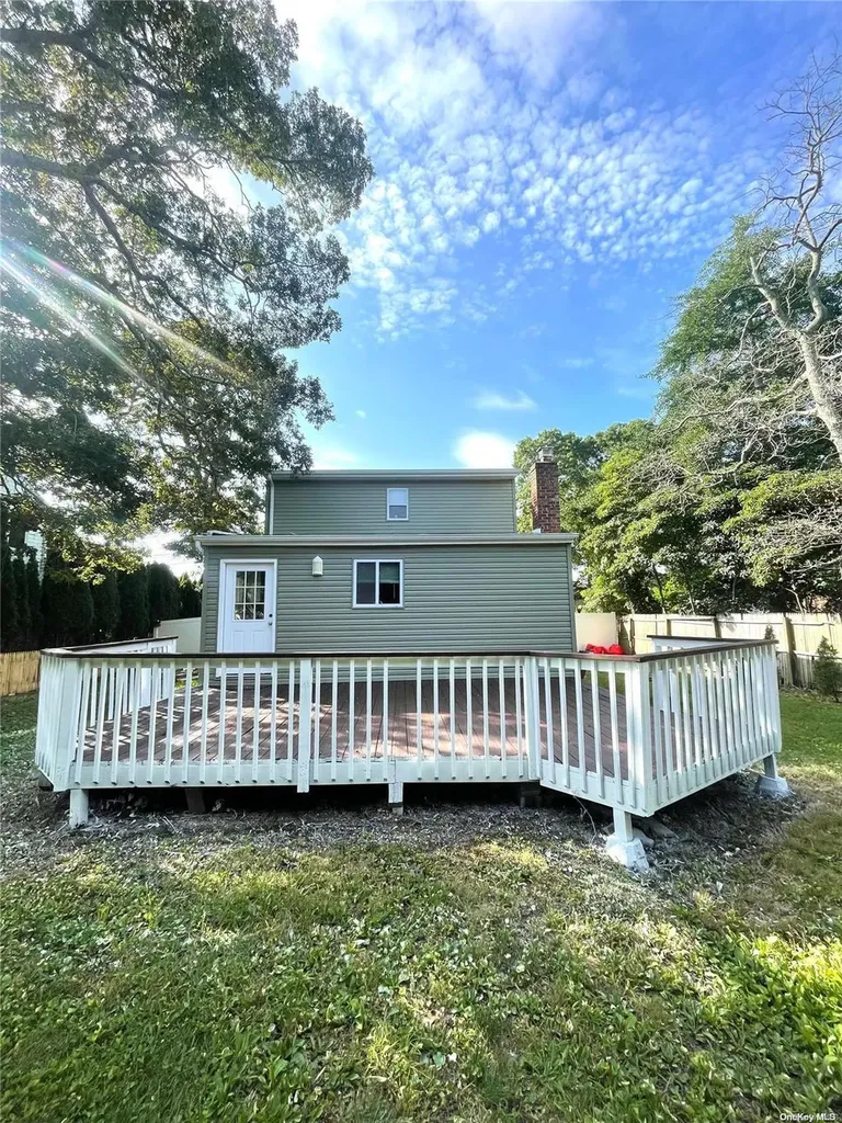 13 Hamilton Road Mastic Beach NY 11951