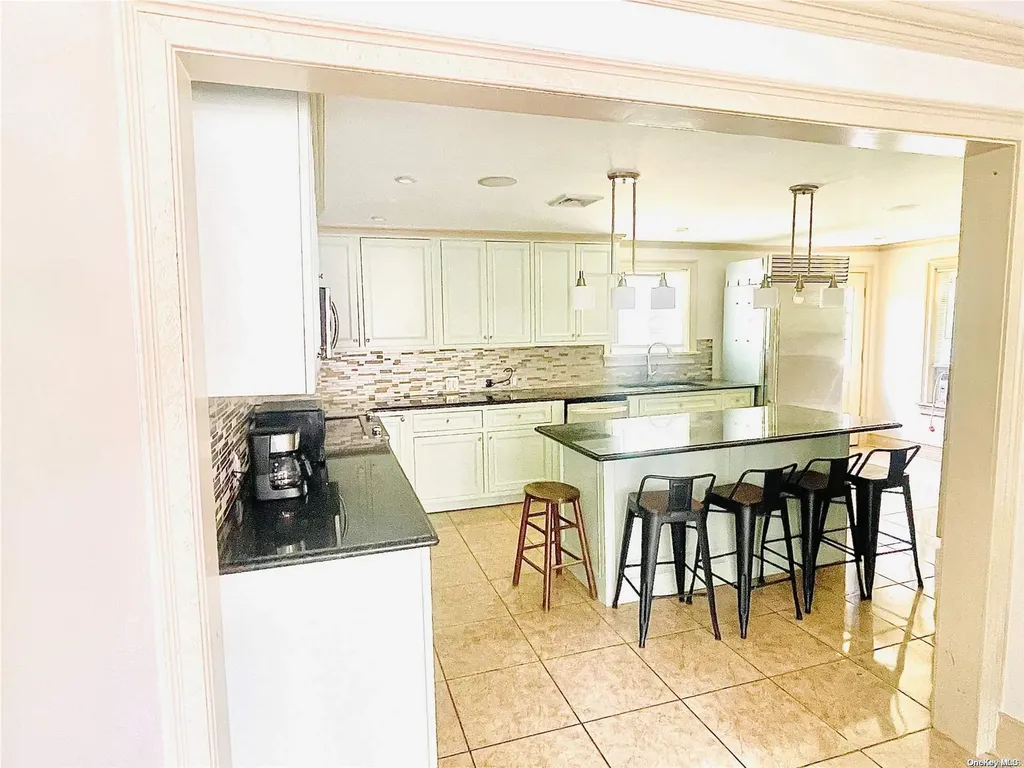 13 Hamilton Road Mastic Beach NY 11951