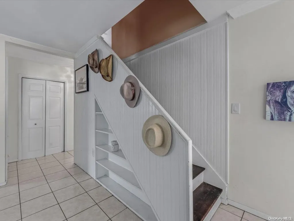 116 Old Oak Lane Levittown NY 11756