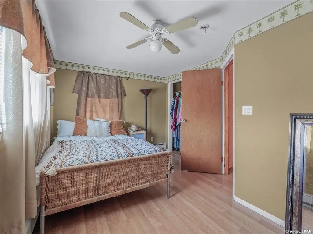 116 Old Oak Lane Levittown NY 11756