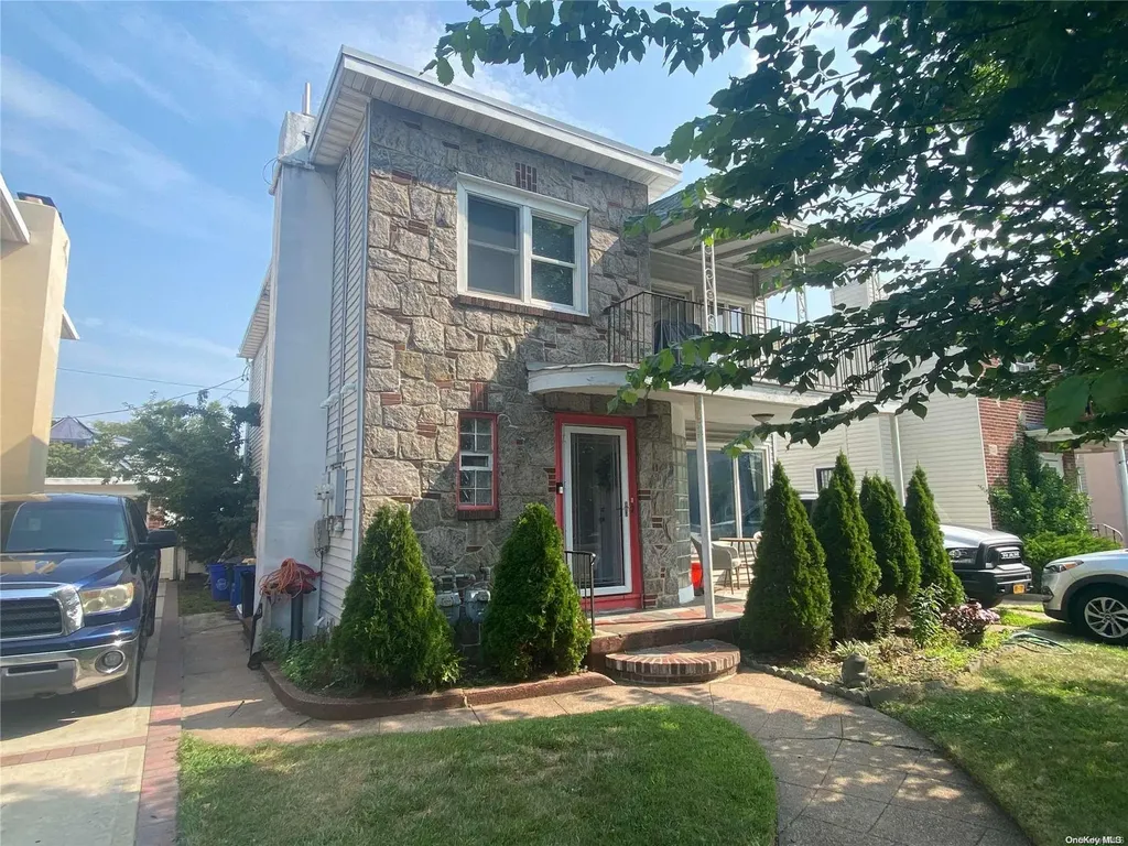 427 E Chester Street Long Beach NY 11561