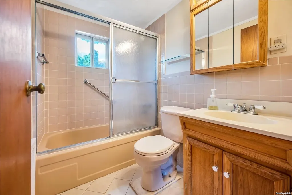 46 Grant Avenue Bethpage NY 11714