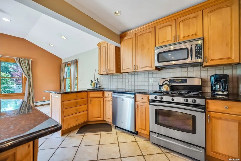46 Grant Avenue Bethpage NY 11714