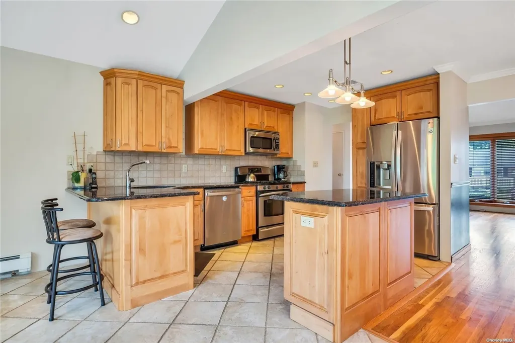 46 Grant Avenue Bethpage NY 11714