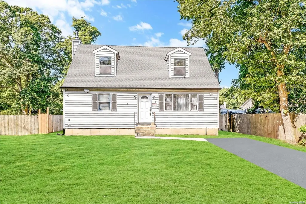 6 Bogota Road Mastic Beach NY 11951