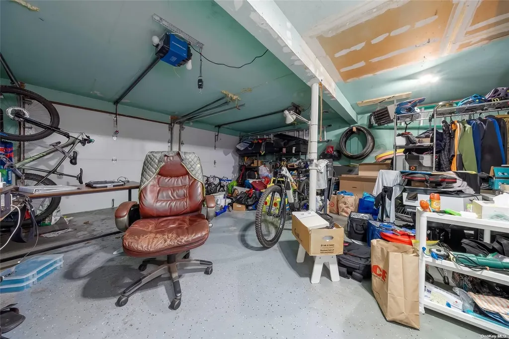 4 Taft Avenue Bethpage NY 11714