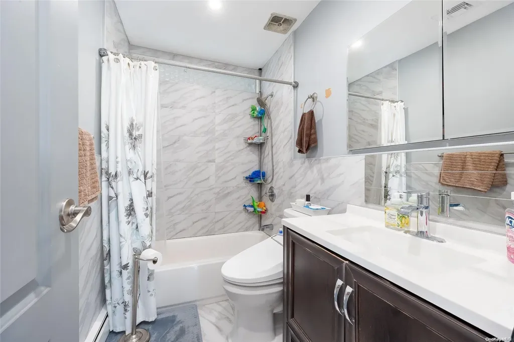 4 Taft Avenue Bethpage NY 11714