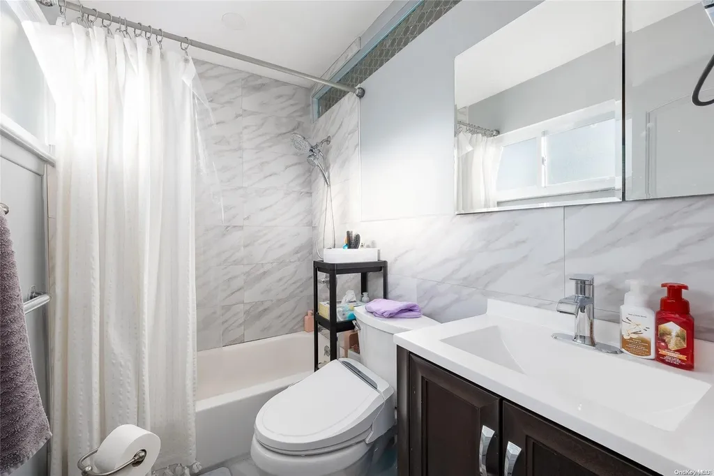 4 Taft Avenue Bethpage NY 11714