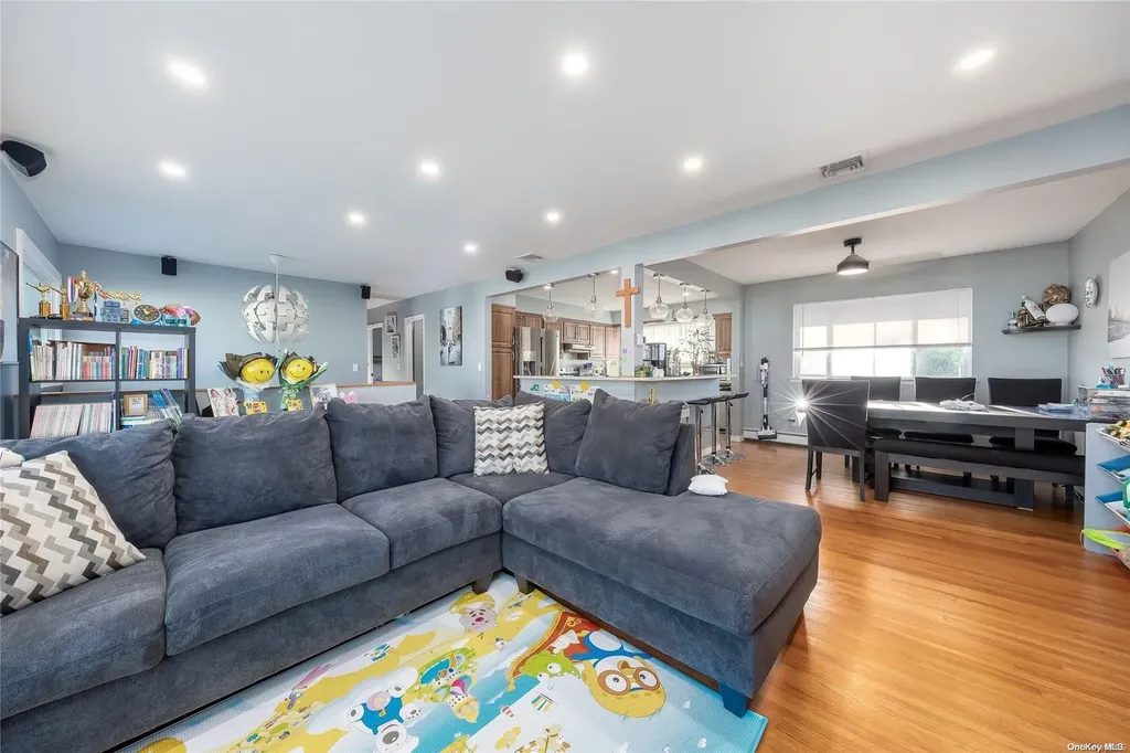 4 Taft Avenue Bethpage NY 11714