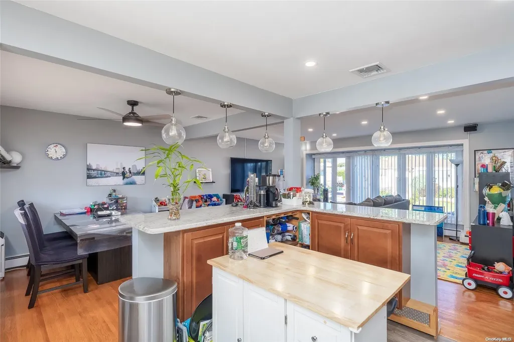 4 Taft Avenue Bethpage NY 11714