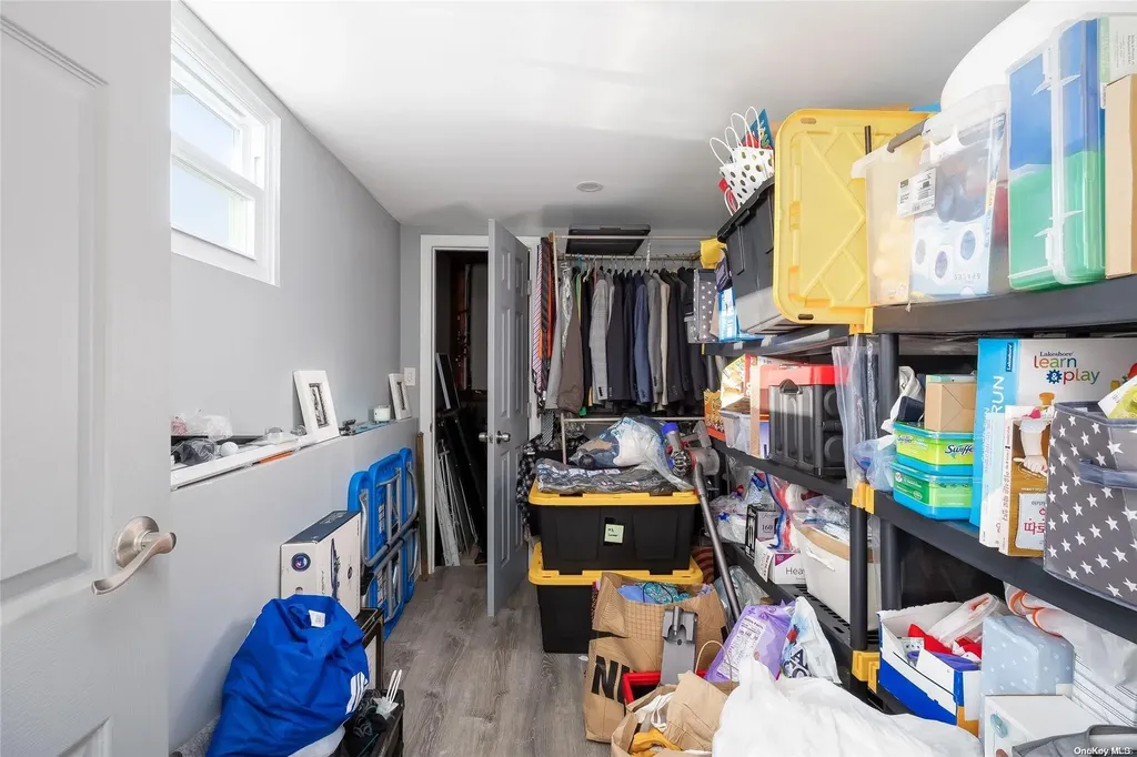 4 Taft Avenue Bethpage NY 11714