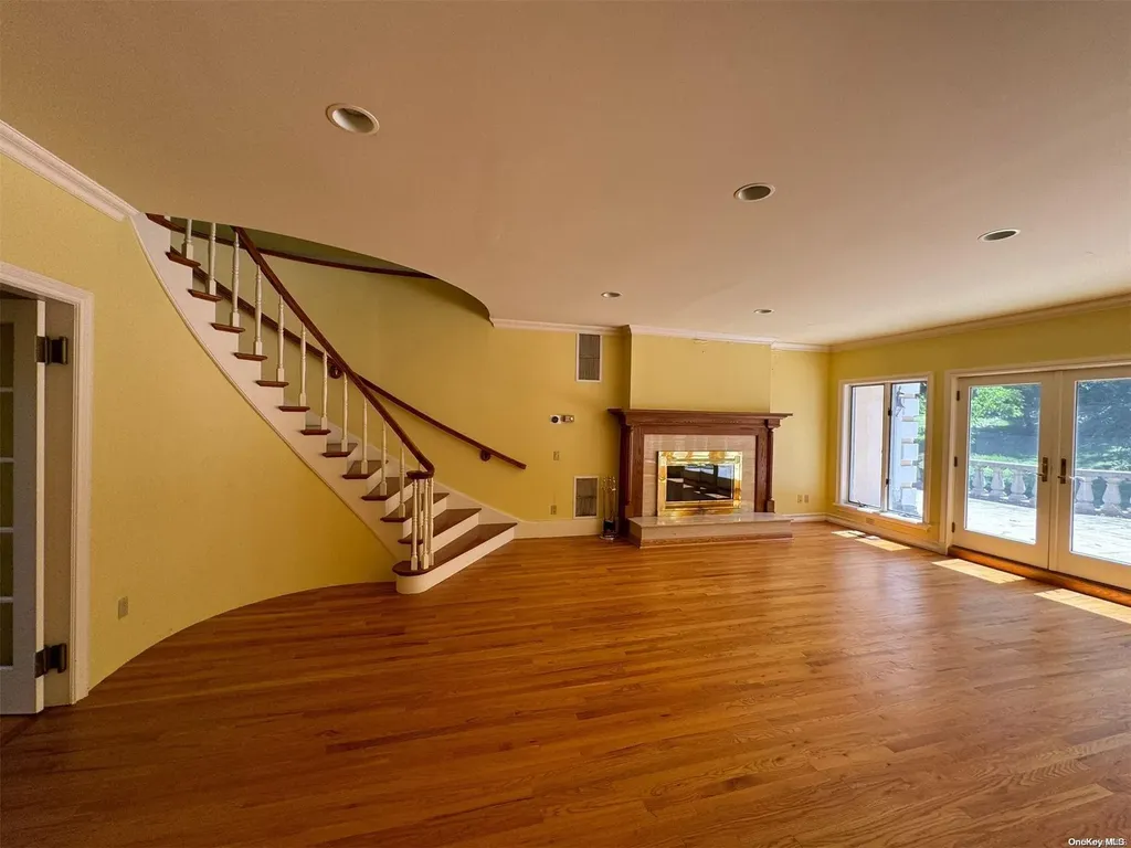 108 Harbor Road Saint James NY 11780