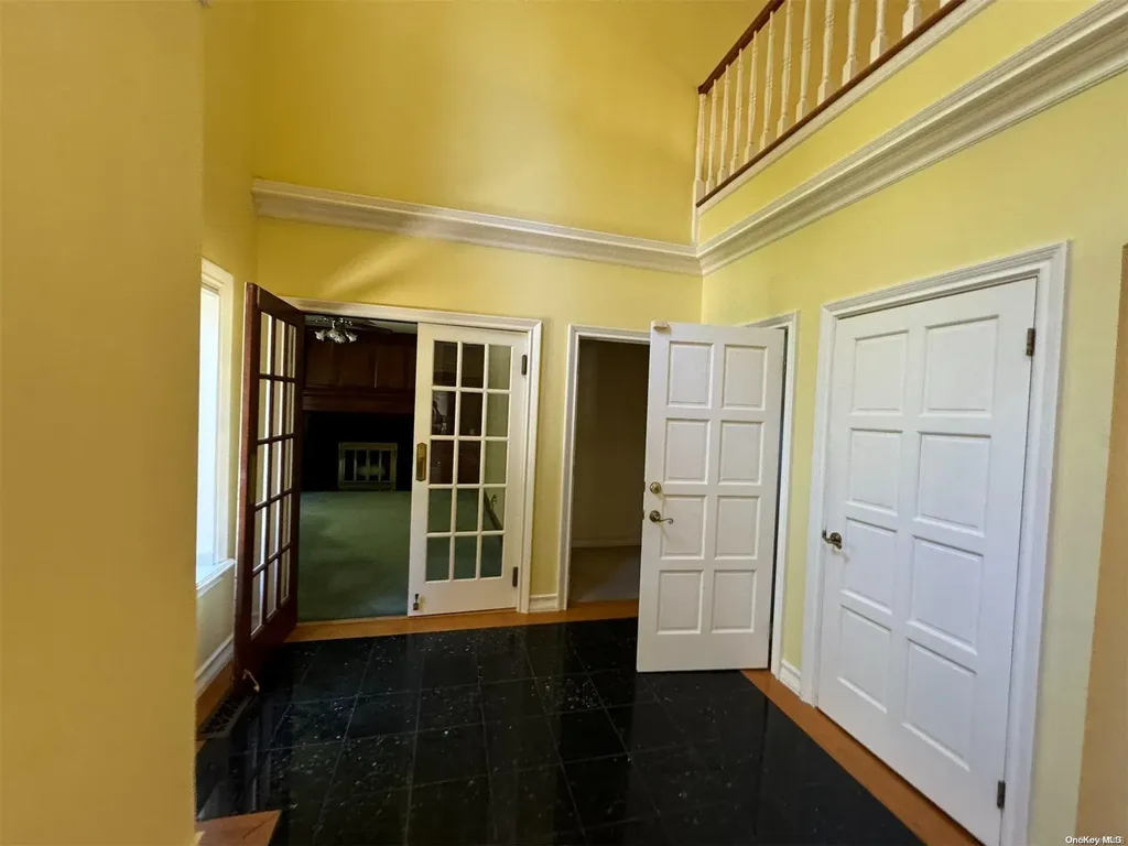 108 Harbor Road Saint James NY 11780