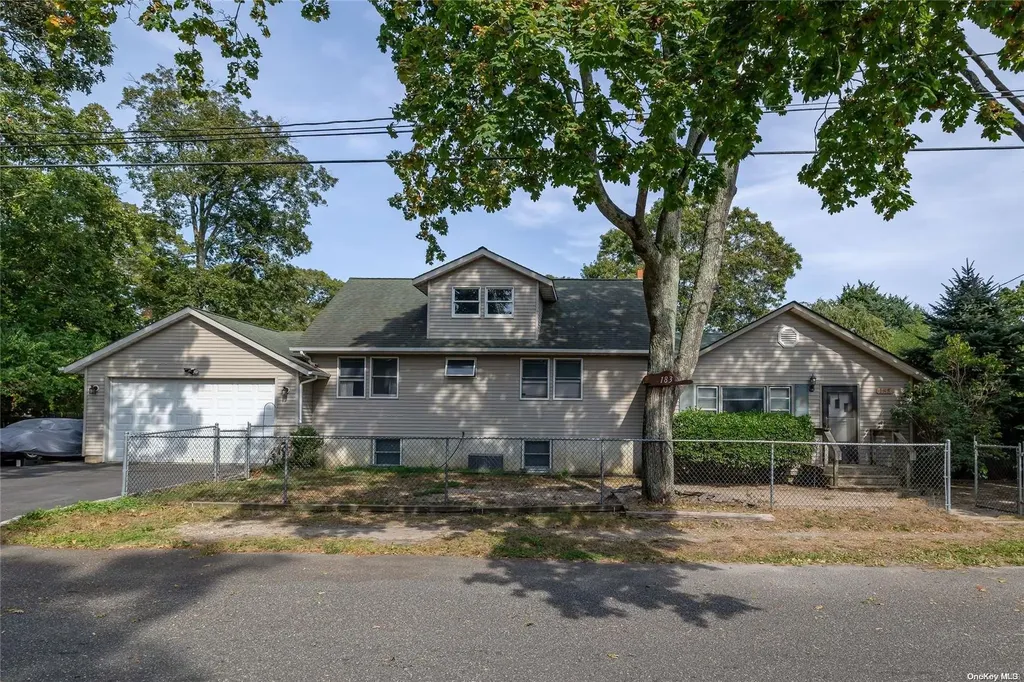 183 Beaver Drive Mastic Beach NY 11951