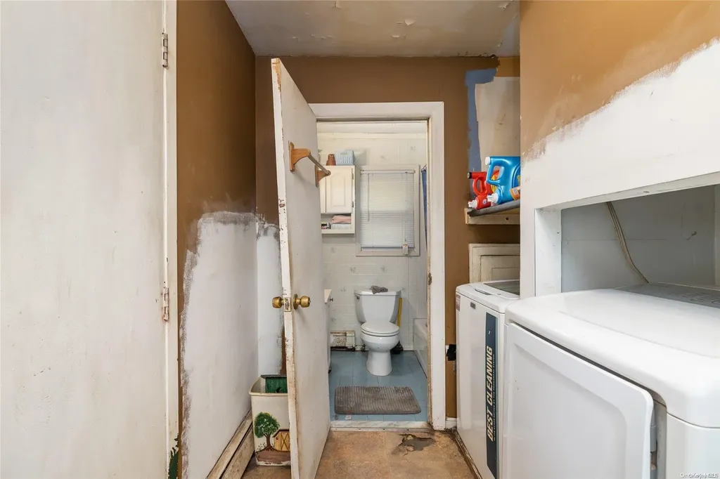 183 Beaver Drive Mastic Beach NY 11951