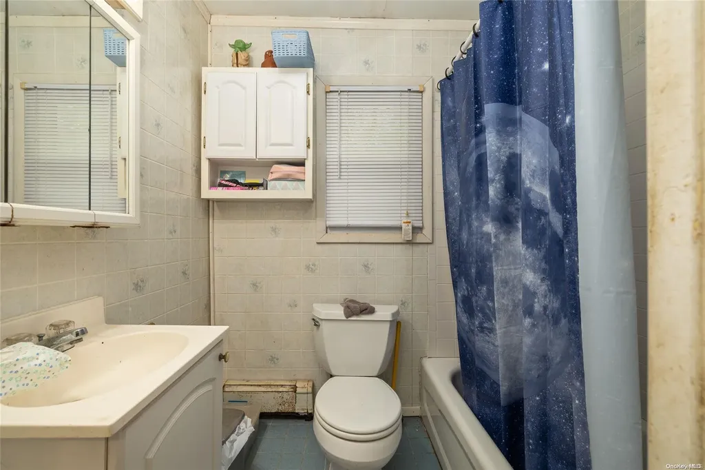 183 Beaver Drive Mastic Beach NY 11951