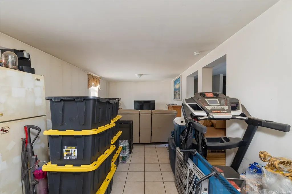 183 Beaver Drive Mastic Beach NY 11951