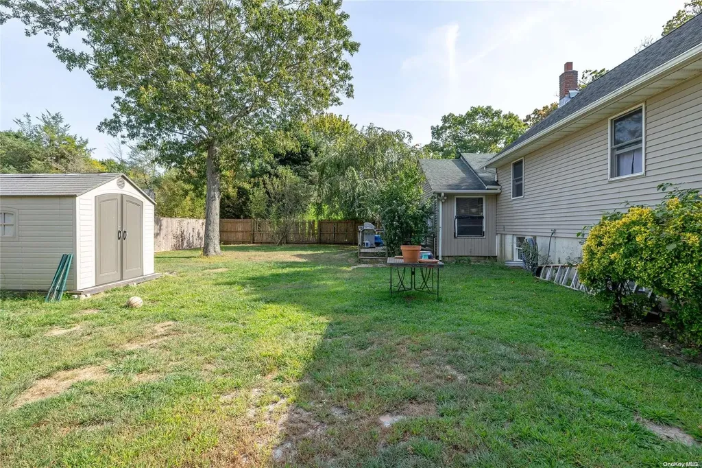 183 Beaver Drive Mastic Beach NY 11951