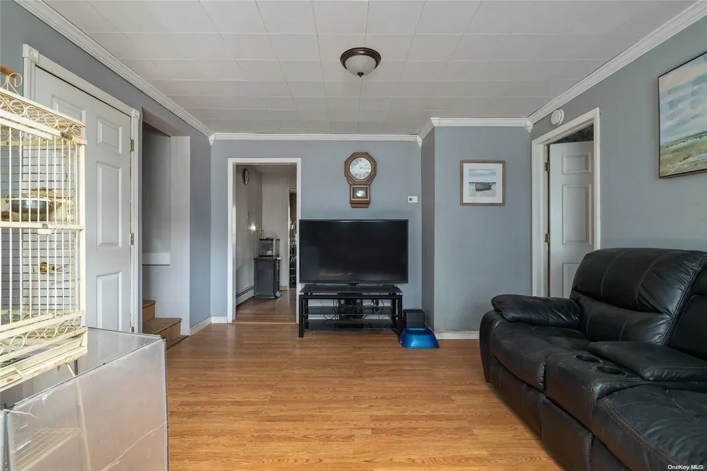 183 Beaver Drive Mastic Beach NY 11951