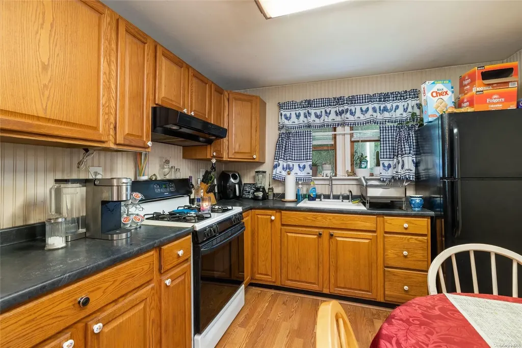 183 Beaver Drive Mastic Beach NY 11951