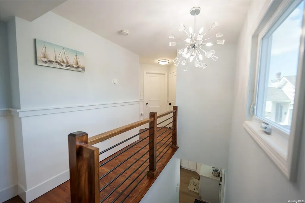 8 Cottage Avenue Bay Shore NY 11706