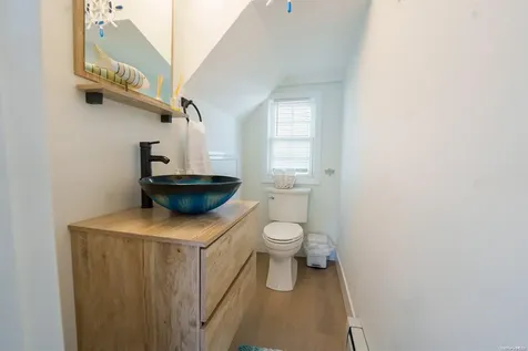 8 Cottage Avenue Bay Shore NY 11706