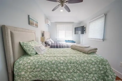 8 Cottage Avenue Bay Shore NY 11706