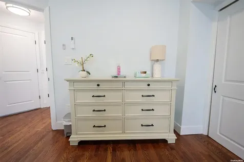 8 Cottage Avenue Bay Shore NY 11706