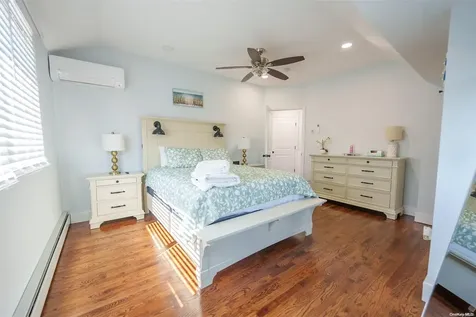 8 Cottage Avenue Bay Shore NY 11706