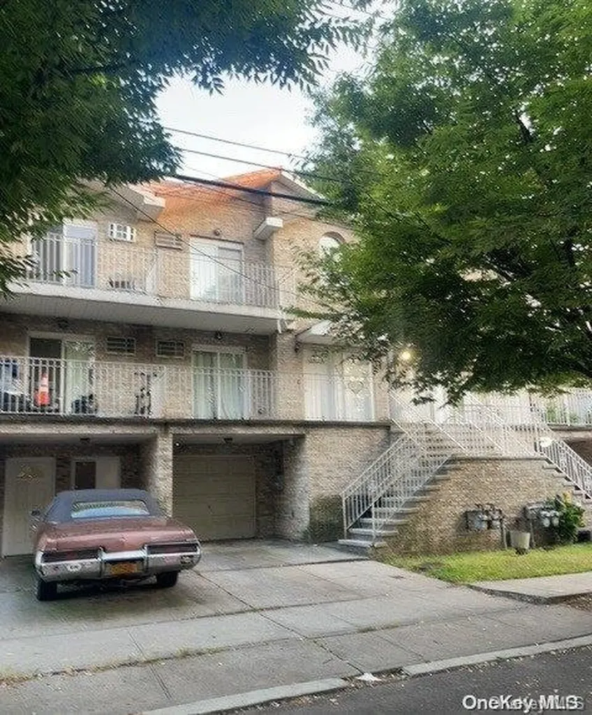 2610 Miles Avenue Bronx NY 10465