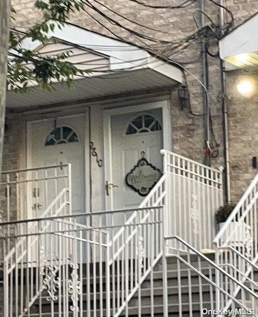 2610 Miles Avenue Bronx NY 10465