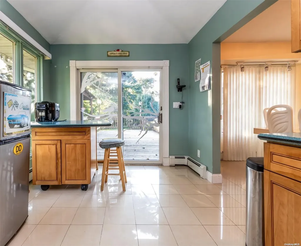 112 Hayrick Lane Commack NY 11725