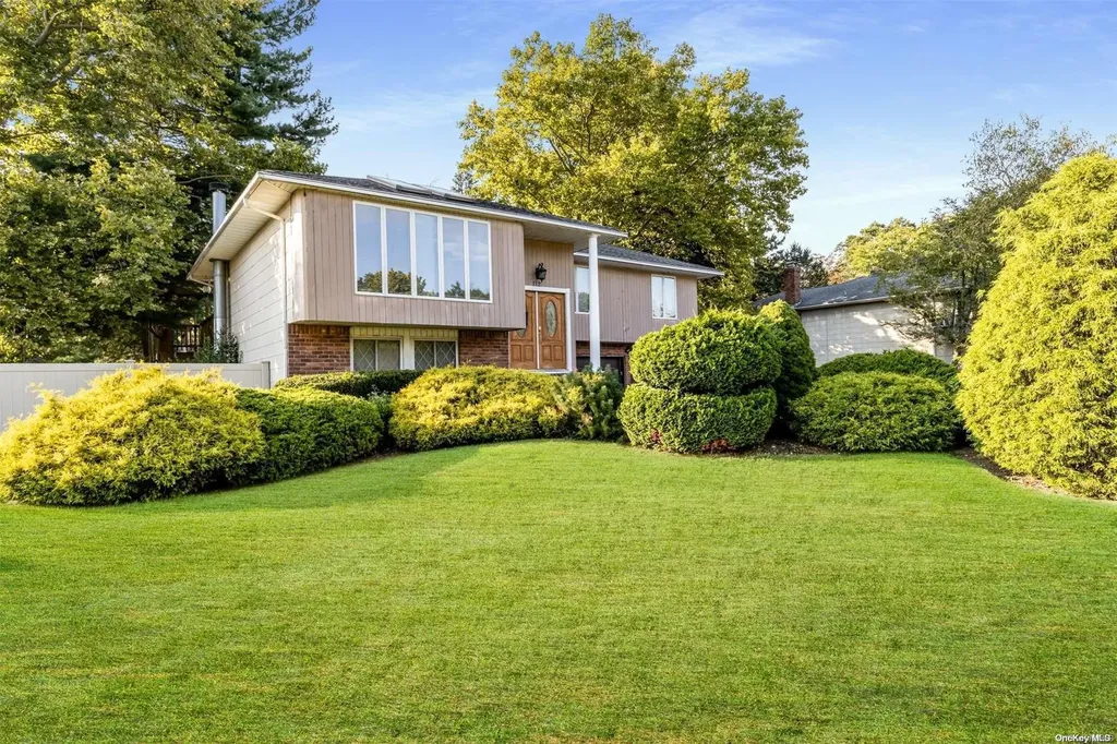 112 Hayrick Lane Commack NY 11725
