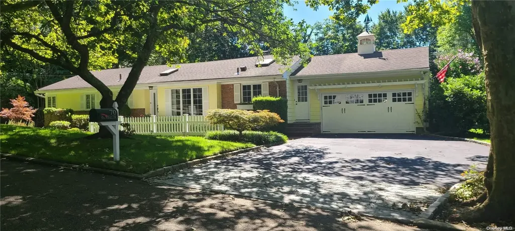70 Snowball Drive Cold Spring Harbor NY 11724