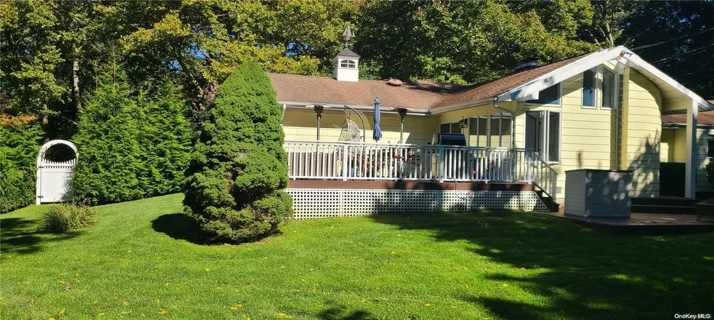 70 Snowball Drive Cold Spring Harbor NY 11724