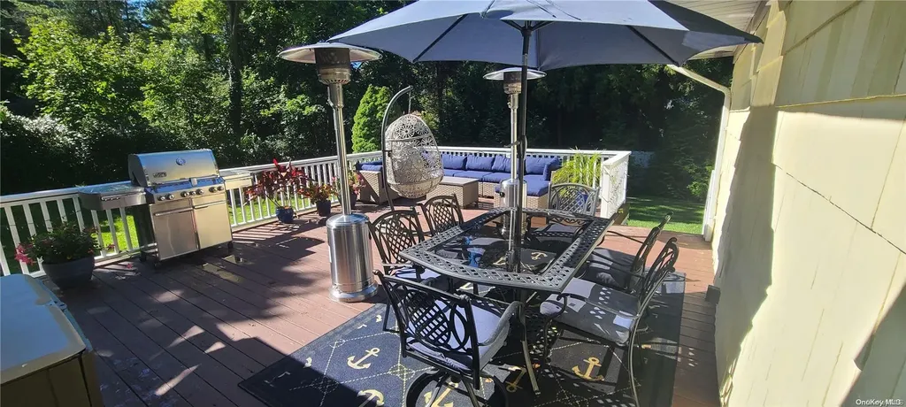 70 Snowball Drive Cold Spring Harbor NY 11724