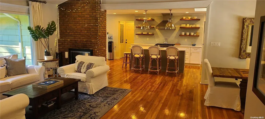 70 Snowball Drive Cold Spring Harbor NY 11724