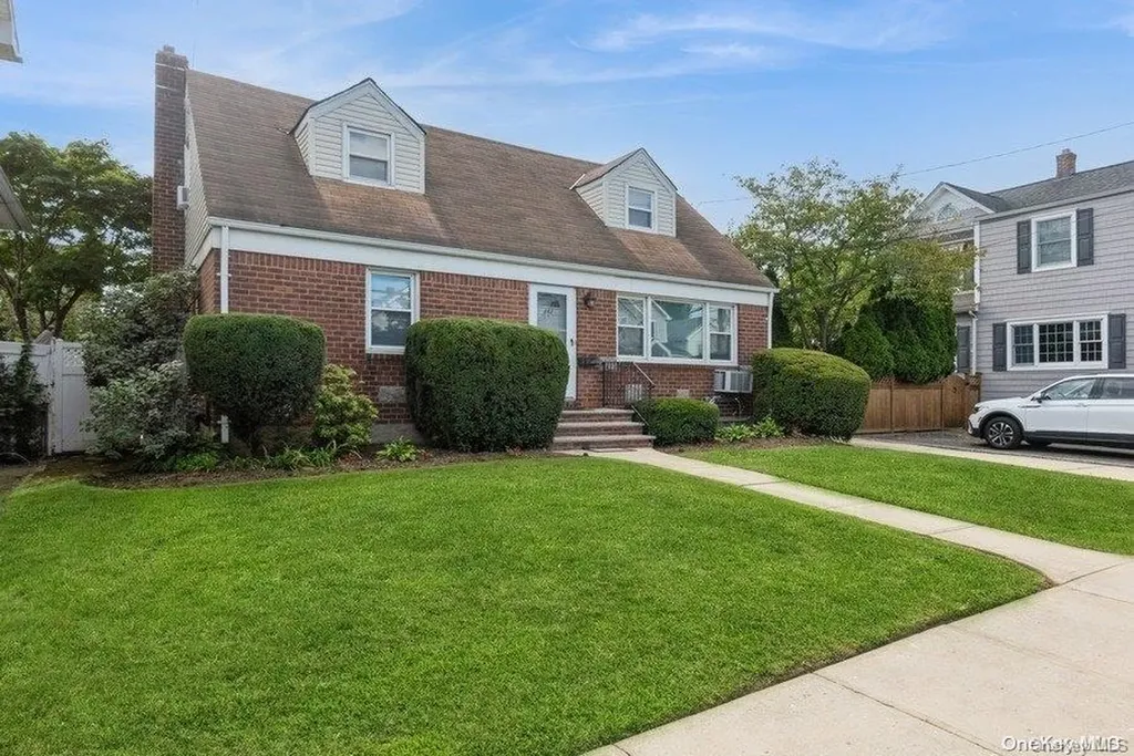 311 Horton Highway Mineola NY 11501