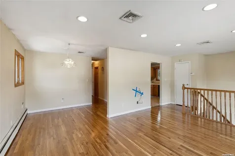 62 Kennedy Avenue North Babylon NY 11703