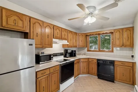 62 Kennedy Avenue North Babylon NY 11703