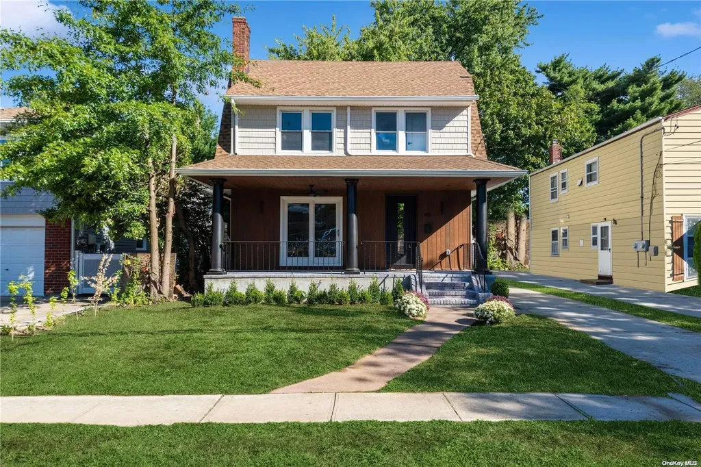 48 Lakeview Avenue Lynbrook NY 11563