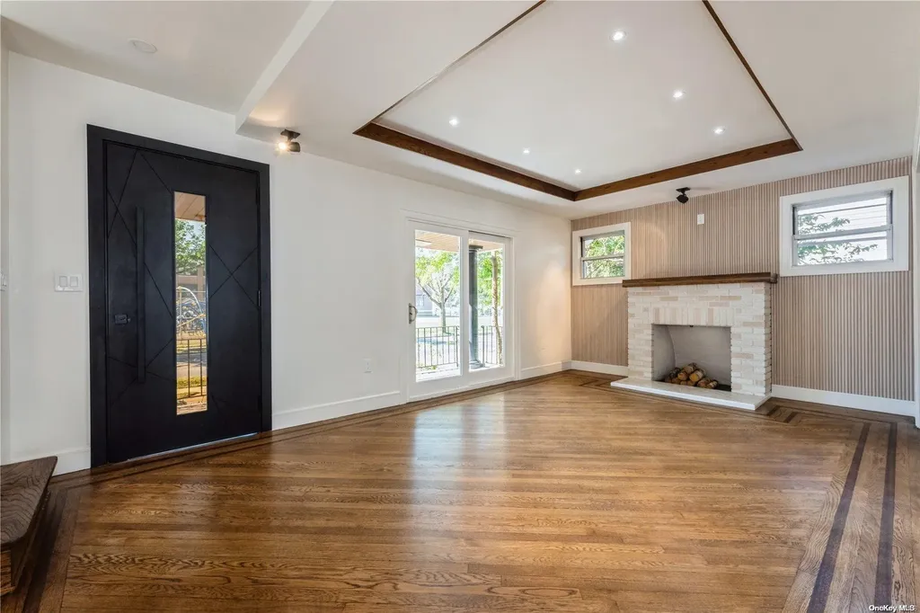 48 Lakeview Avenue Lynbrook NY 11563