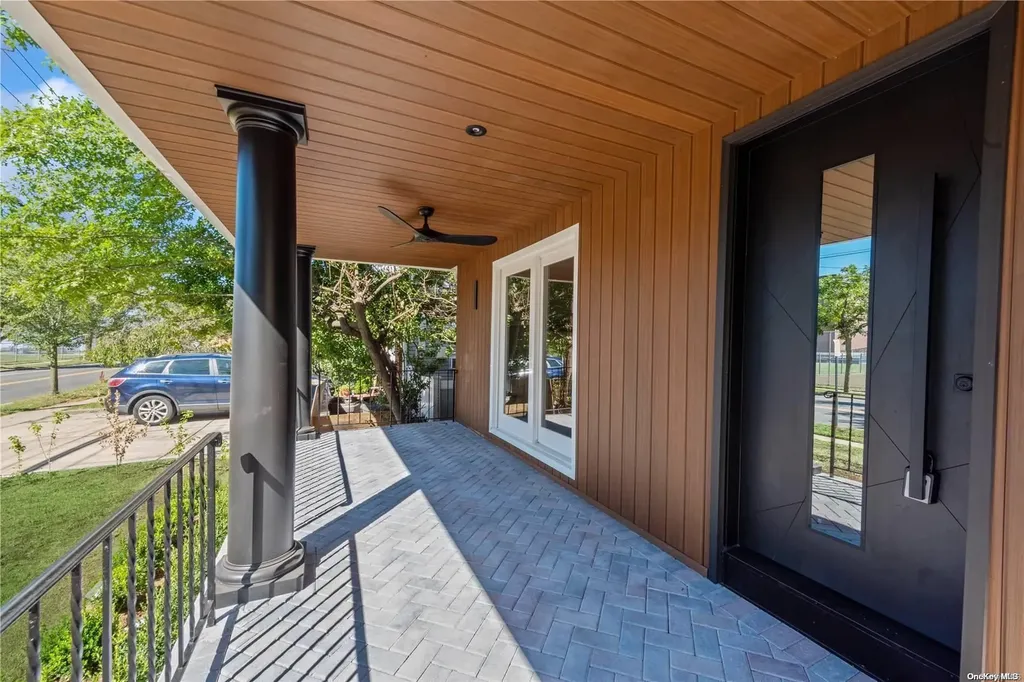 48 Lakeview Avenue Lynbrook NY 11563