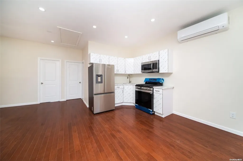 1406 Mac Donough Place Bronx NY 10465
