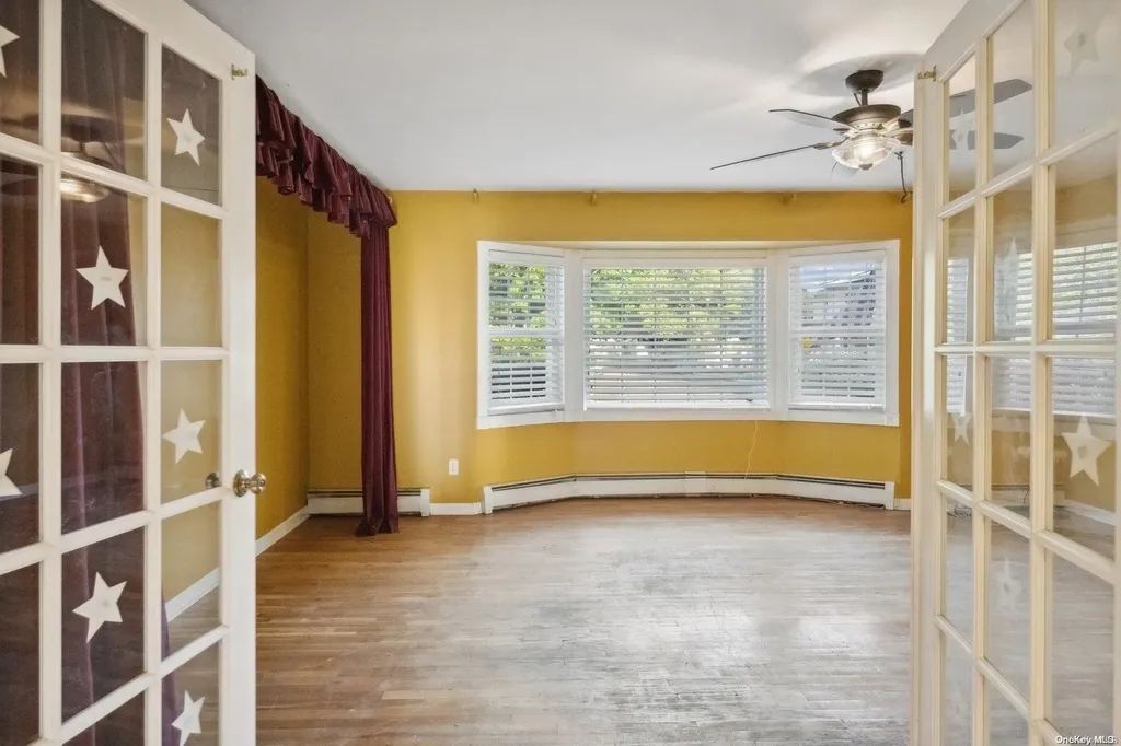140 Pine Acres Boulevard Deer Park NY 11729