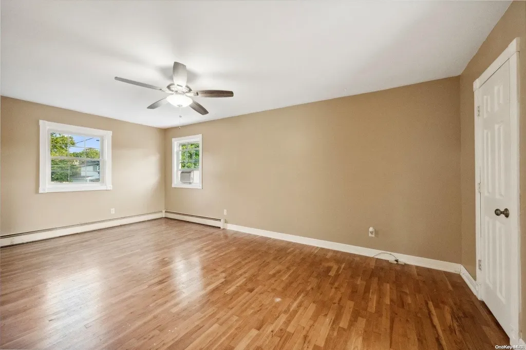 140 Pine Acres Boulevard Deer Park NY 11729